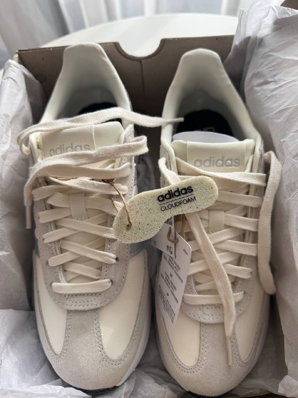 Продам кроссовки adidas, новые, 40 размер