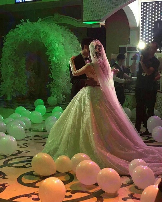 💔 سوزدل 💔: ♥️♥️00:00♥️♥️💋ساعت صفر عاشقی 💋امشب در این ساعت عاشقیبگذار درآغوشتترانه عشق رازمزمه کنممیخواهم درچشمان بیقرارتغزلهای دوست
