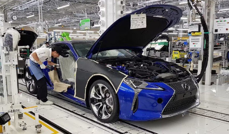 Lexus снимает с производства флагманское купе LC