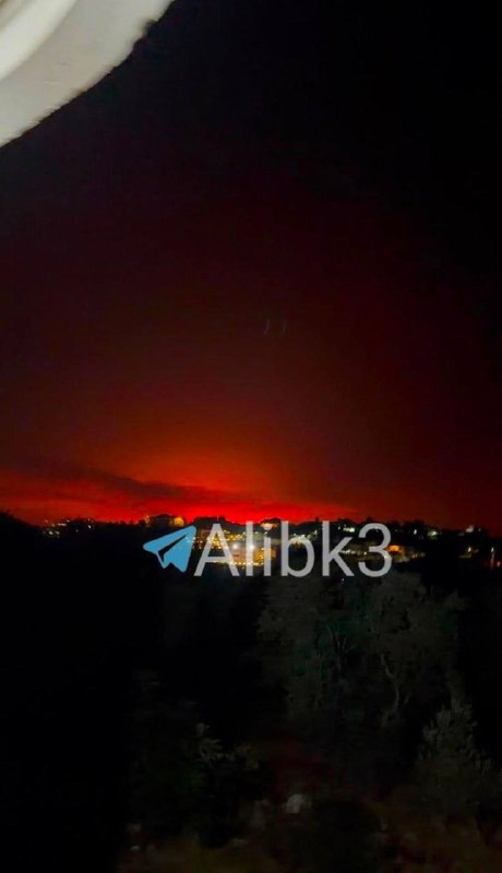 خبرفوری: 🔺تصاویری از بخشی از حملات هوایی جنگندههای اسرائیل به مناطق مختلف جنوب لبنان@khabarfouri🔺تصاویری از بخشی از حملات هوایی
