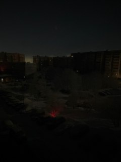 Мурманск и Североморск остались без света из-за масштабной аварии на ЛЭП  По предварительной информации, отключение света произошло в связи с обрушением линии электропередачи (ЛЭП) под тяжестью накопившегося на фоне непогоды льда.  В сетях произошло резкое