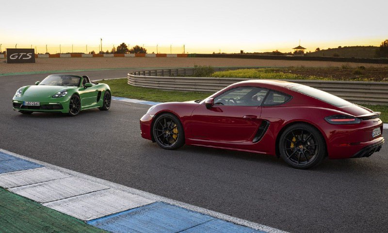 Porsche завершает выпуск спорткаров 718 с ДВС