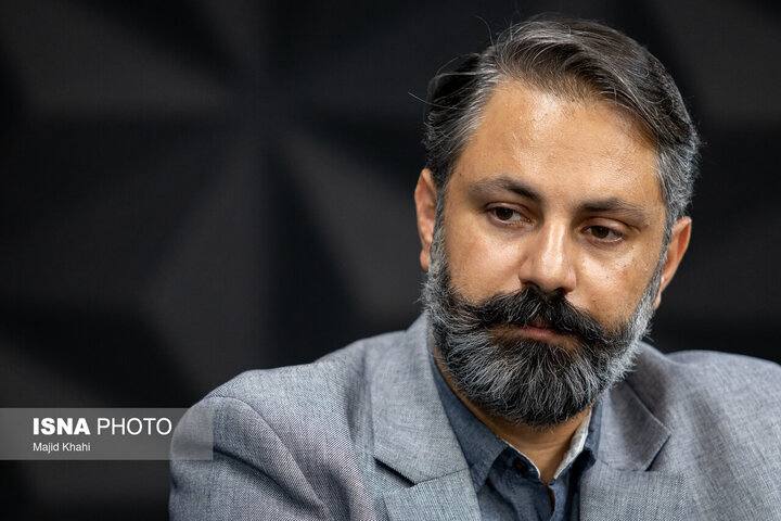 سازمان نظام پزشکی جمهوری اسلامی ایران: 🔹 از پزشک پولدار تا پزشک روزمزد؛ وقتی رابطه پزشک و بیمار زیر فشار اقتصادی آسیب میبیند🔹 دکتر رضا لاریپور، سخنگوی سازمان