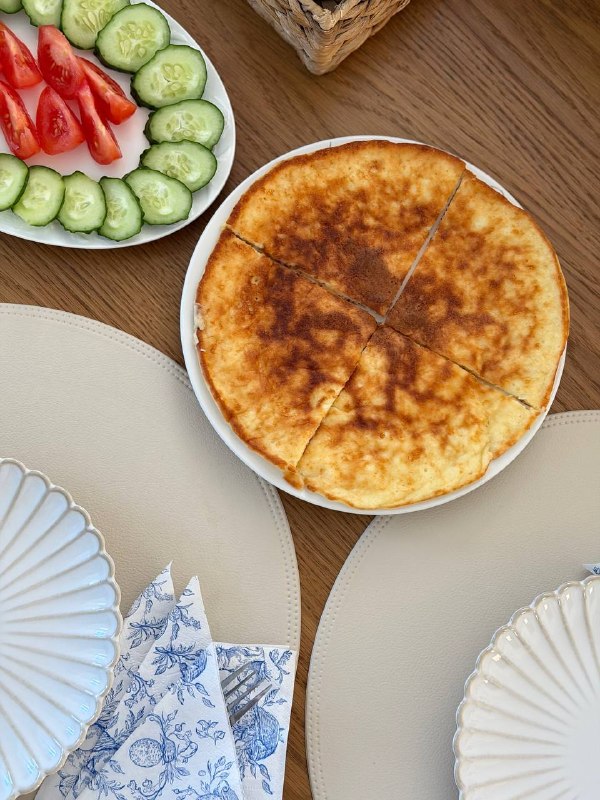 Доброе воскресное! Делюсь с вами очередным вкусным блюдом, теперь уже не завтрак - сырной лепешкой . По вкусу что-то среднее между хачапури и сырно... - изображение 3 - сырной, яйцо, соли