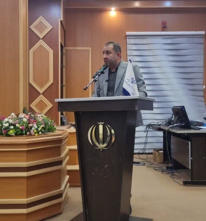 خبر فوری کرمانشاه: 🔺🔻 ابقاء رئیس هیات شطرنج کرمانشاه🔺داریوش کرمی با رای اعضا مجمع انتخابات هیات شطرنج استان کرمانشاه، برای مدت چهار سال دیگ