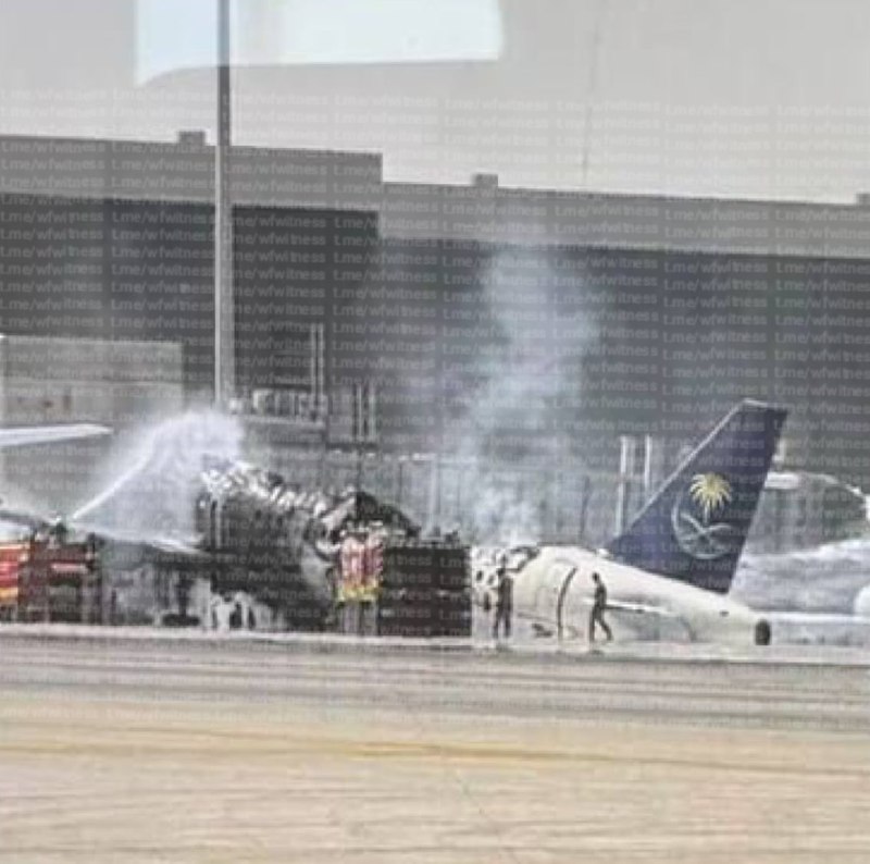 ️🇾🇪🇸🇦 The Houthis destroyed an Airbus A310-200 of Saudia Airlines at Riyadh airport.