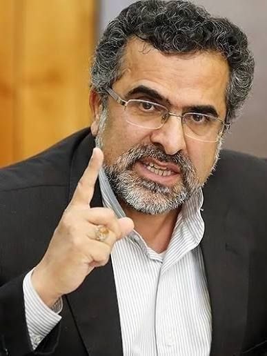 اخبار مشهد: 🔸جواد شمقدری؛ از فیلمسازی تا مشاوره ریاستجمهوری 🔹جواد شَمَقدَری، کارگردان ایرانی در سال ۱۳۳۸ در مشهد به دنیا آمد. اودا