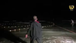 Mazandaran's sea table has expanded The fishing season began on October 15 in the Caspian Sea, and the fishermen are earning money from God's blessing. In this short film you can see the fishing of fishermen at Farah Abad beach in Surrey, done at night.