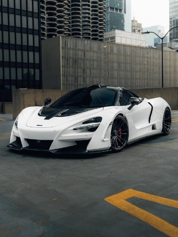 Один из 15 McLaren 720 N-Largo 10