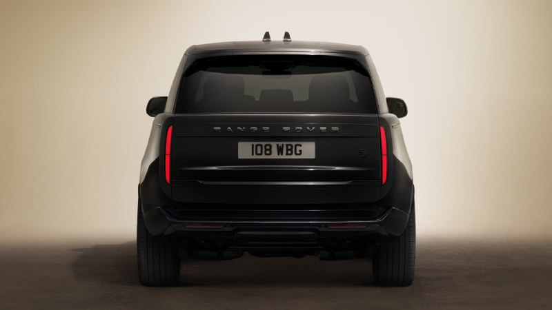 Флагманский Range Rover SV получил «тёмную» версию 2