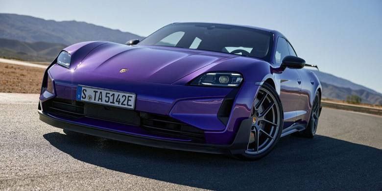 Porsche показал самый мощный автомобиль в свой истории - Taycan Turbo GT
