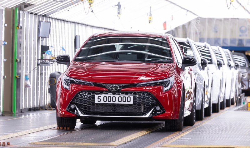 Toyota инвестирует $912 млн в запуск гибридной Corolla в США