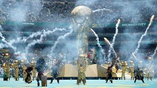 В Мехико началась церемония открытия чемпионата мира по футболу 2026 года. В турнире примут участие 48 команд. Помимо Мексики турнир пройдет в Канаде и США. Финал ЧМ запланирован на 19 июля.