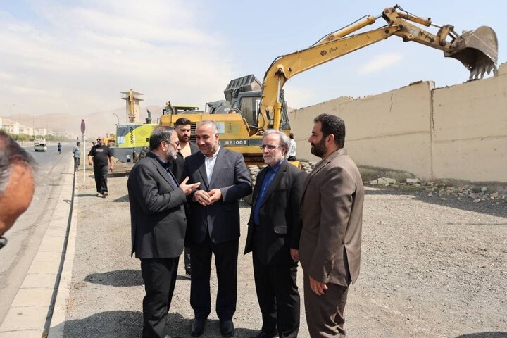 ایسنا ✔: رئیس قوه قضائیه: زندان رجایی شهر هر چه زودتر باید تغییر کاربری داده شود 🔹دیوار زندان باید خراب شود، ما دیگر اینجا را به 