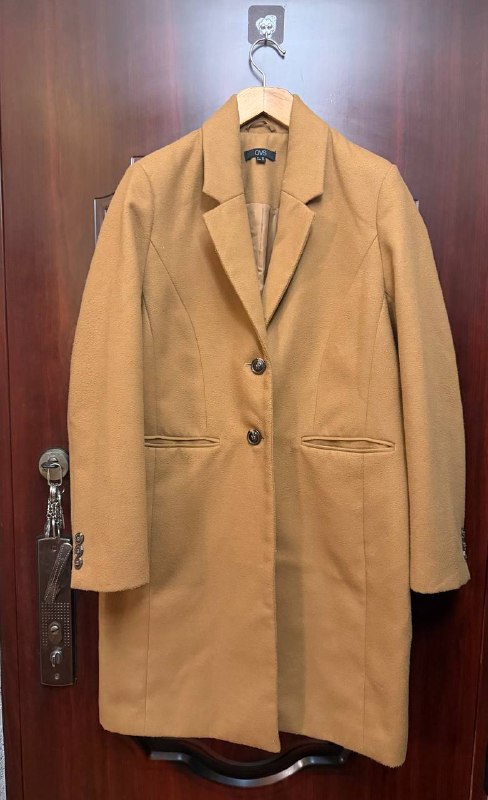 Отдам пальто за фрукты, состояние нормальное. — фото 1