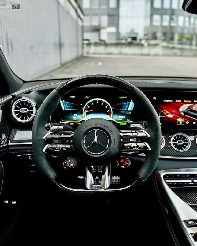 Mercedes AMG GT63 5