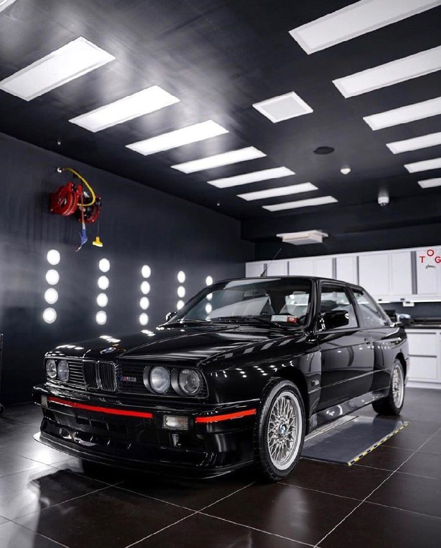 BMW M3 E30 Sport Evolution