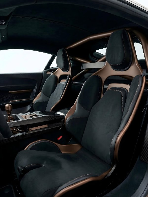 Концепт Aston Martin Valiant RZB 9