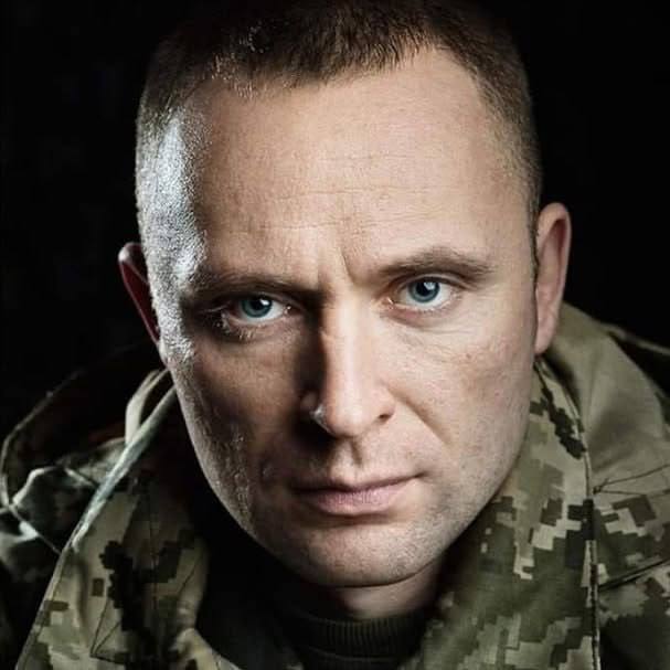Ukraine’s 422nd Regiment and the SBU’s Alpha special operations unit jointly bombed command posts and warehouses holding ammunition, fuel and lubricants.