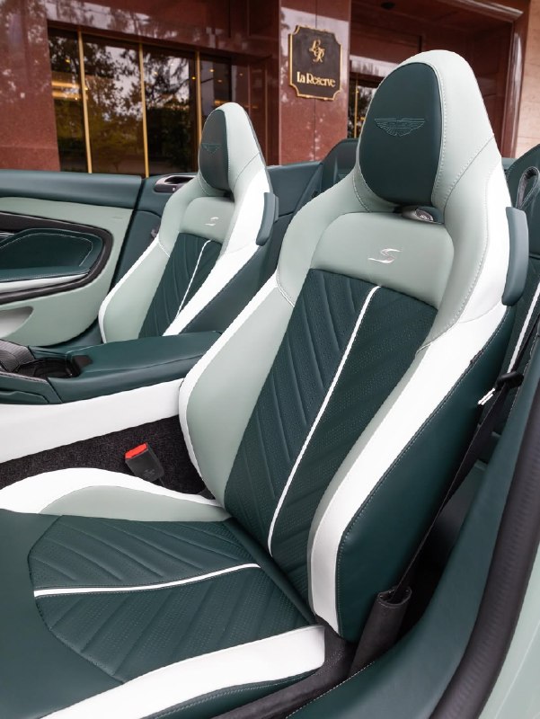 Недавно в Монако был представлен новый DB12 S. 4