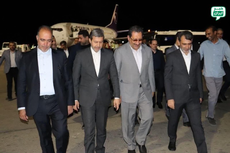 خبر اصفهان: ورود وزیر صمت به اصفهانسیدمحمد اتابک، در بدو ورود به استان اصفهان مورد استقبال استاندار و جمعی از مدیران ارشد استانی قرا