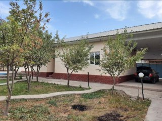 Продаётся дом 8 соток, в Яшнабадском районе,  улица Серикбаева 8
