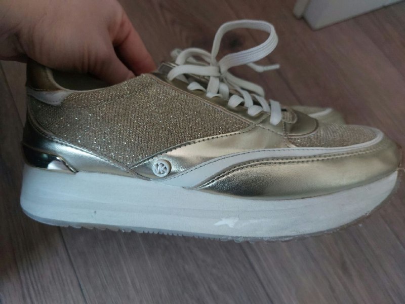 Продам кроссовки Michael Kors 38 размер. 30 лари. — фото 1