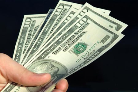 BANKER | بنکر: دلار از خط قرمز عبور کرد؛ بازار وارد فاز بی‌سابقه شددلار شهریور را با یک رکورد تازه آغاز کرد و در نخستین معاملات، بیش از