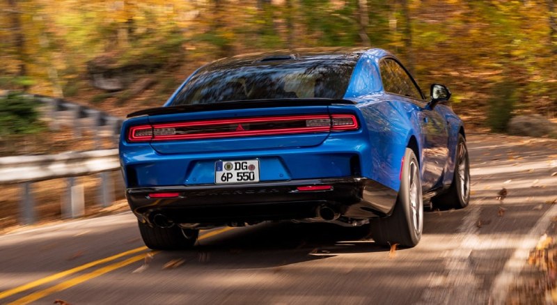 Новый Dodge Charger вышел на европейский рынок 4
