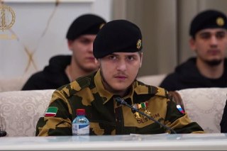 Сына Рамзана Кадырова Адама на прошлой неделе выписали из больницы после ДТП в Грозном, ему удалили селезенку и прописали строгую диету на полгода; также он повредил зрительный нерв и может ослепнуть на один глаз — «Новая газета Европа» со ссылкой на источ