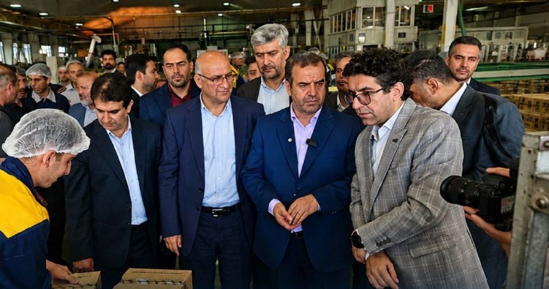 تجارت‌ نیوز: 🔻رییس سازمان تعزیرات حکومتی کشور: این سازمان در کنار نظارت بر بازار و برخورد قاطع با احتکار، گران‌فروشی و دیگر تخلفات، ا