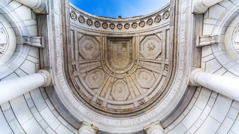 Where silence bears namesMemorial Amphitheater at Arlington National Cemetery, Arlington, Virginia (© idesignimages/Getty Images)