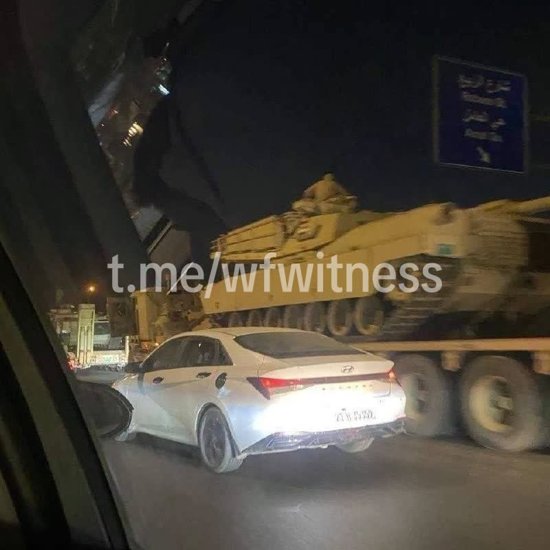️🇮🇶 כוחות סיכול עיראק בטרור נפרסו באזור הירוק, עם שיירות משוריינות שנכנסו לאזור וטנקים שמוצבים על הכביש ל…