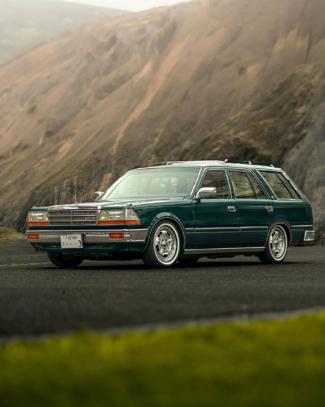 Nissan Cedric/Gloria Wagon 6