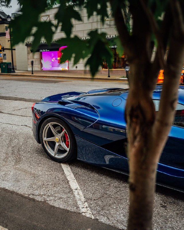 Ferrari LaFerrari 5