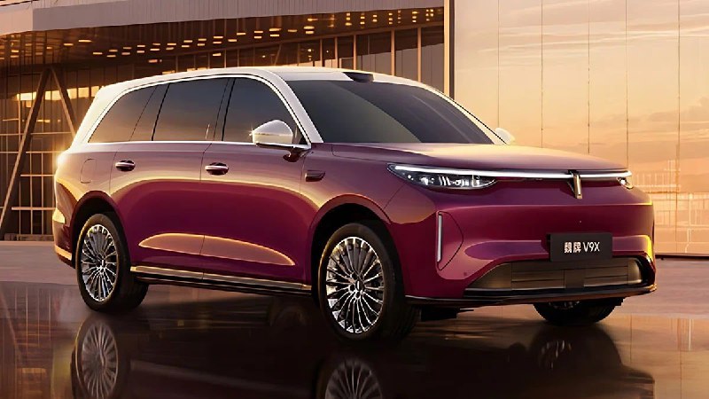 Great Wall показал огромный гибридный кроссовер V9...