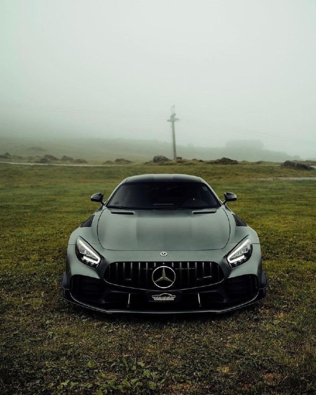 Mercedes-AMG GT R