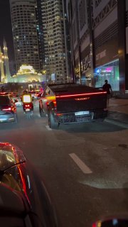 В Дубае появился не просто тюнингованный Cybertruck от Mansory, а настоящий симв