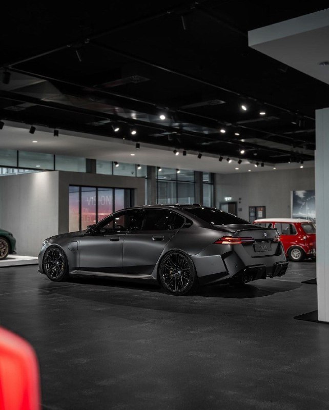 BMW M5 G90 2
