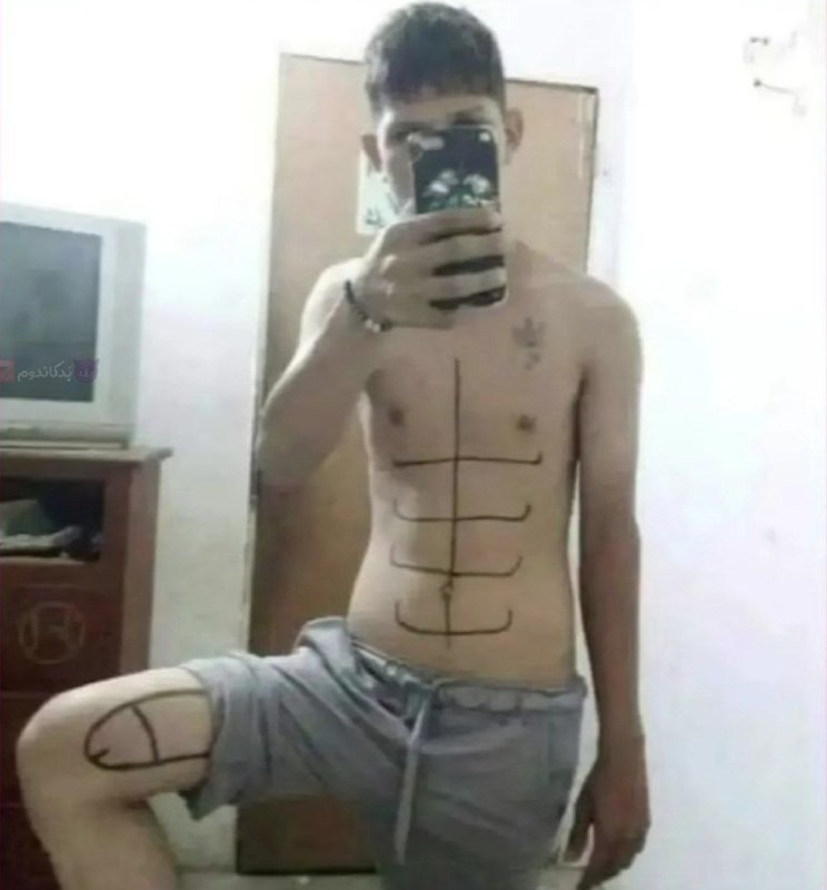 سـریـع در بیارش! 😅: آرزو بر جوانان عیب نیست🙂😂 .