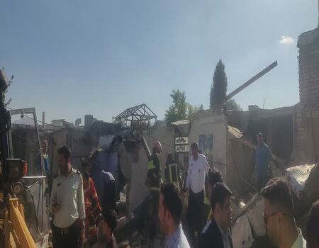 הרס מוחלט של הבניין עקב פיצוץ בקרמנשה פיצוץ בית מגורים בשכונת ג'פראבאד בקרמנשה הוביל להרס מוחלט של הבניין ו…