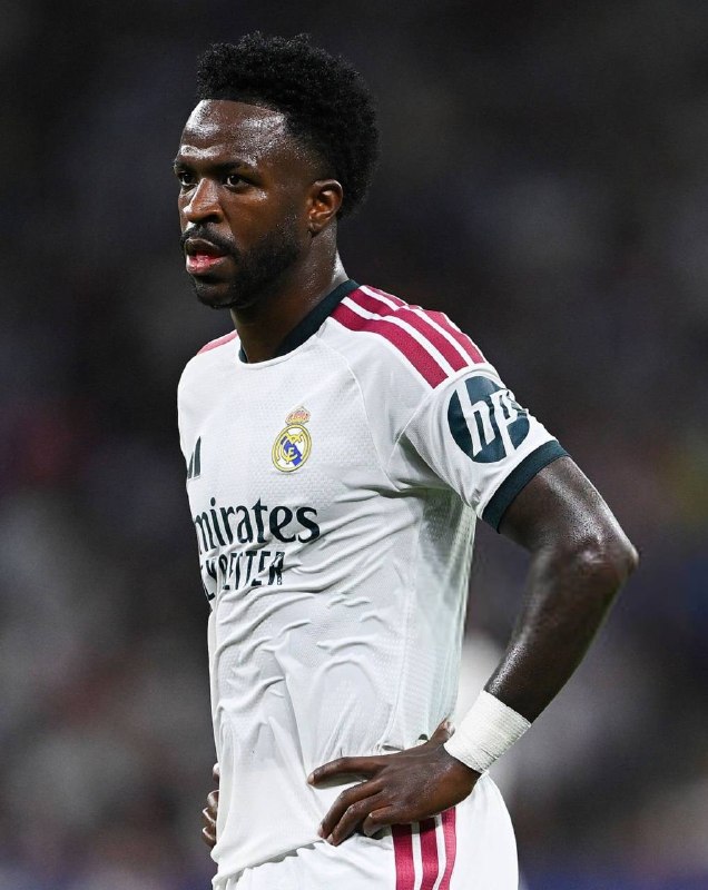 RealMadridCFNews | رئال مادرید سی اف نیوز: 💢 پرونده وینی زیر دست مورینیومارکا 📝 :🔴خوزه مورینیو پرونده وینیسیوس را به سطح دیگری برد و گفت: علیه وینیسیوس قلدری وجود
