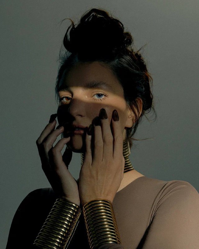 В ноябре 2023 года я всерьез задумалась об онлайн—курсе для мастеров по волосам + для тех, кто хочет начать заниматься волосами. Не могу поверить, что к концу 2024 я не только создала обручение, но еще и провела его два раза. В общем 5 месяцев, 50 учеников и 3 съемки  🙌🏻Делюсь с вами свежими кадрами от фотографа Дарьи Косиновой / портфолио :В ноябре 2023 года я всерьез задумалась об онлайн—курсе для мастеров по волосам + для тех, кто хочет начать заниматься волосами. Не могу поверить, что к концу 2024 я не только создала обручение, но еще и провела его два раза. В общем 5 месяцев, 50 учеников и 3 съемки  🙌🏻Делюсь с вами свежими кадрами от фотографа Дарьи Косиновой / портфолио :