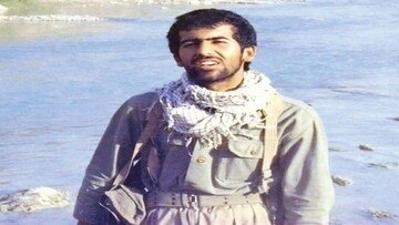 خبرگزاری مهر: روایتی از رتبه اول کنکور که جای دانشگاه، جبهه را انتخاب کرد🔺احمدرضا احدی رتبه اول کنکور تجربی بود؛ مسیری که میتوانست س