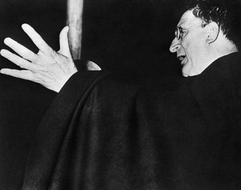 Ireland’s prime minister gave condolences for Hitler’s death — here’s why that’s a contemporary problem