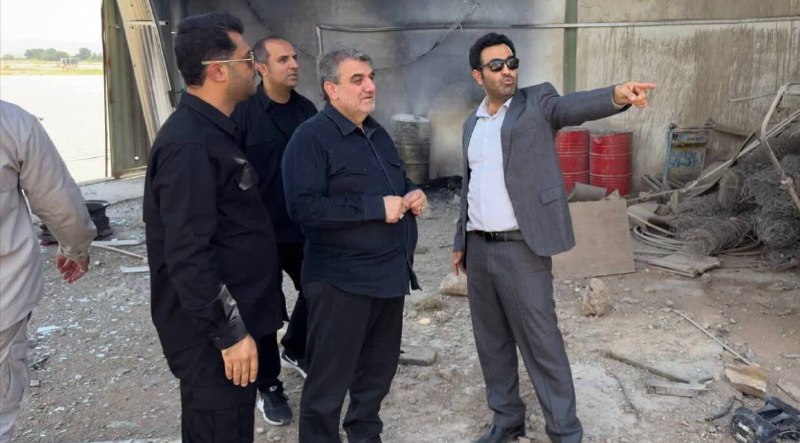 🔴 מוחמד ג'וואד קוליבנד, מושל סמנאן, ביקר בזירת התקרית (התקיפות האמריקאיות אמש).