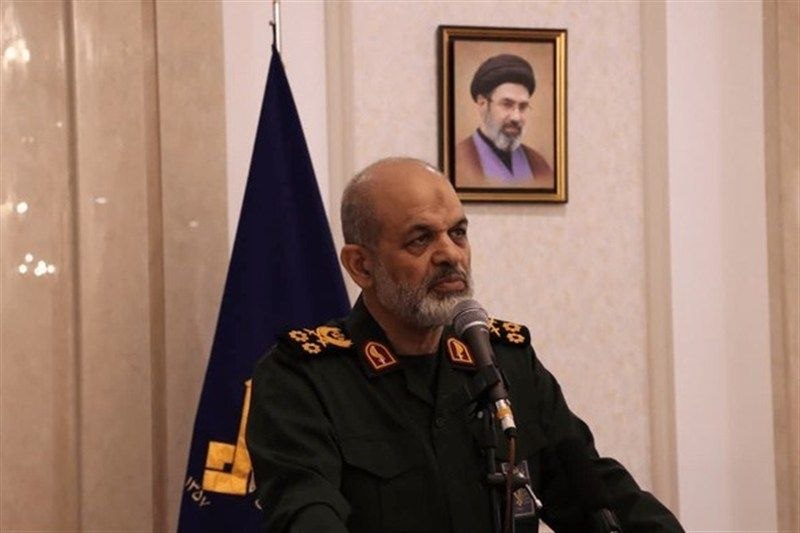 گیلانستان: سرلشکر وحیدی:💢 رزمندگان اسلام مسلح‌ترین ارتش تاریخ را به زانو در آوردند〽️مشروح خبر در لینک زیر:👇http://www.gilanestan.ir