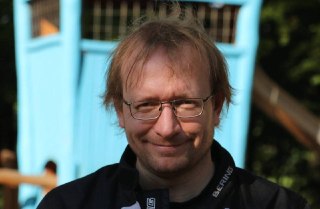 Гражданина Бельгии приговорили к 16 годам по делу о «госизмене». Он приехал в РФ навестить отца и был задержан из-за переписки с девушкой из УкраиныПсковский суд приговорил 48-летнего Михаила Лощинина, гражданина РФ и Бельгии, к 16 годам колонии строгого р