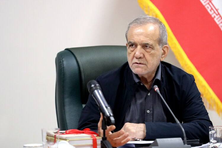 شانا: مشکلات و کاستی‌ها را با تغییر در نگرش‌ مدیریت کنیم📍رئیس‌جمهور با اشاره به وجود ناترازی‌های انرژی در اوایل فعالیت دولت چه