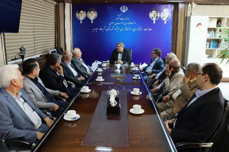 اخبار خراسان رضوی: 🔹 موانع تولید در شهرستان باید سریع و مسئلهمحور رفع شود🔸 معاون استاندار و فرماندار ویژه تربتحیدریه بر رفع سریع موانع تو